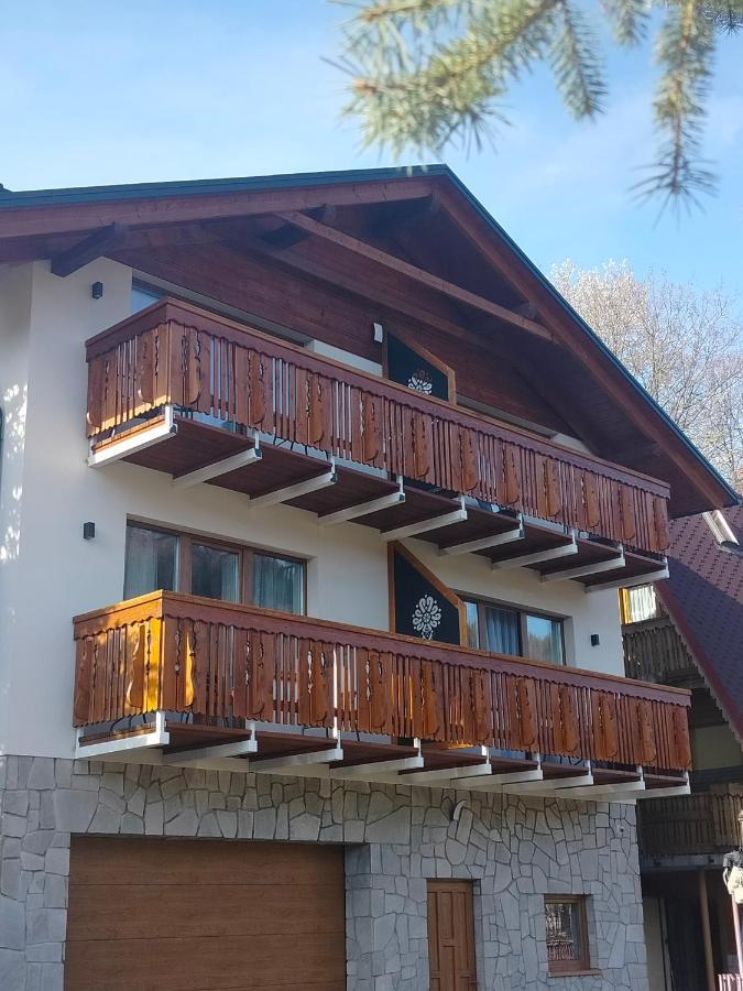 Gal Apartmán